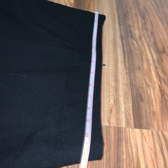 EUC - Banana Republic- Lightwt Wool Pencil Skirt - Picture 5 of 7